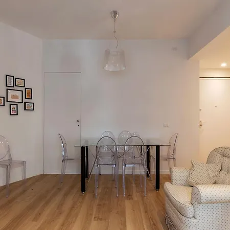 Apartman Guesthost - Charming Metro Cipro
